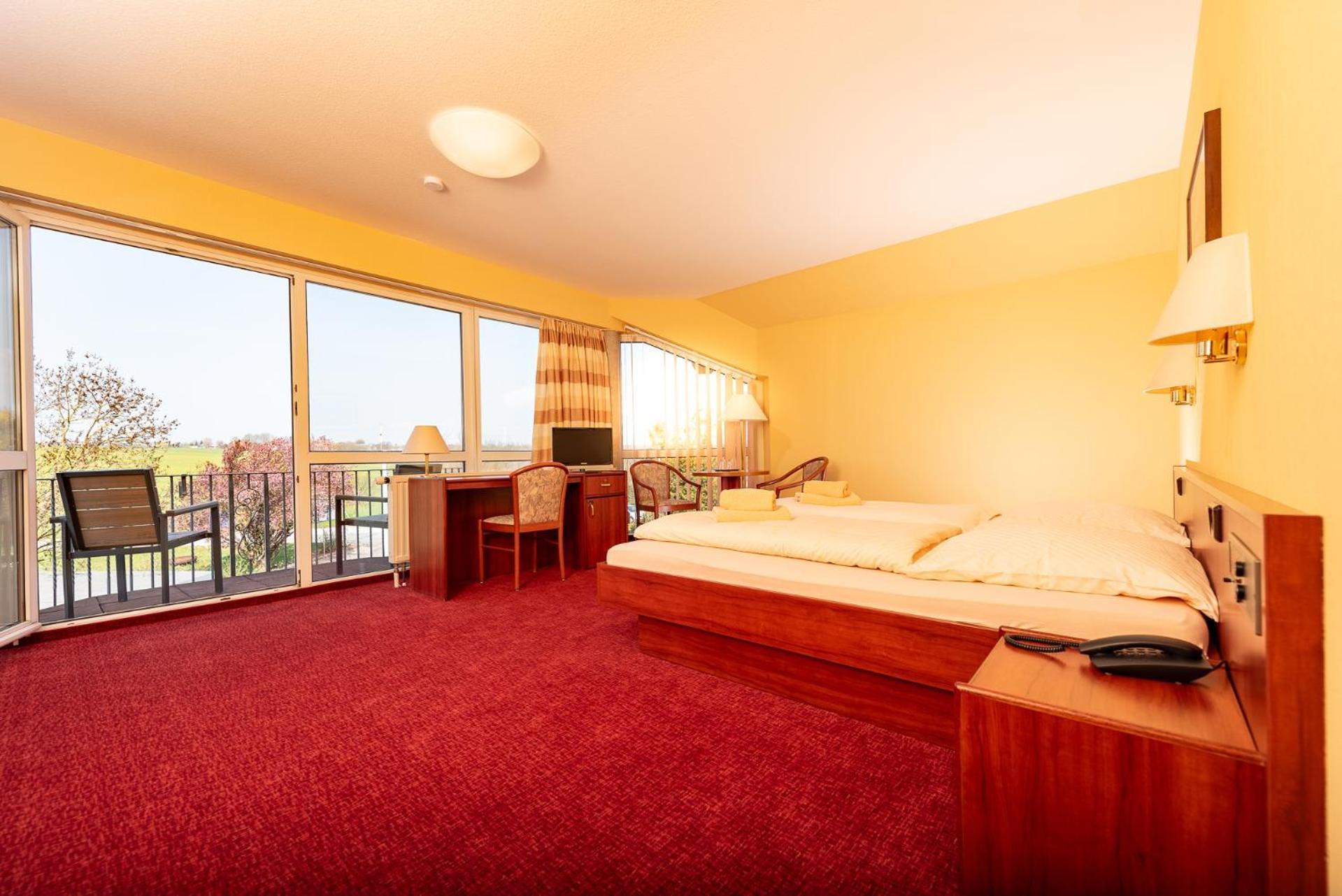 Berghotel Wilhelmsburg Bad Kosen Luaran gambar